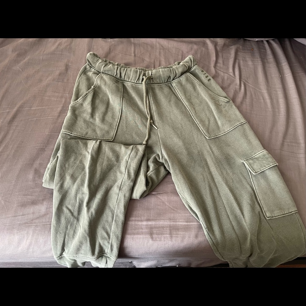 COPY - VS Pink Cargo Sweatpants